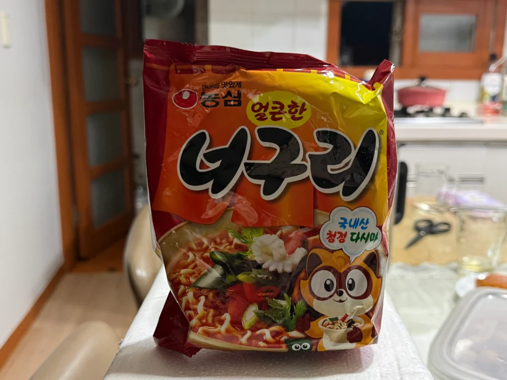 라면 맛있게 끓이는법, 분식집 라면 레시피, 라면 물조절 노하우, 꼬들면 끓이기, 라면 스프 타이밍, 라면 식초, 라면 다진마늘, 라면 2개 물양, 라면 계란 넣는법, 황금라면 레시피